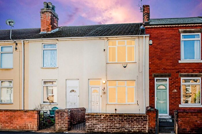 2 Bedroom Terraced House For Sale In Burnell Street, Brimington, Chesterfield, Derbyshire, S43