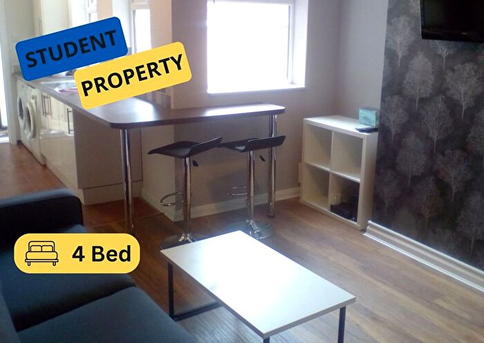 4 Bedroom Terraced House To Rent In Leek Road, Stoke-On-Trent, ST4