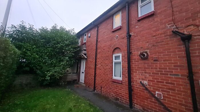 2 Bedroom Semi-Detached House To Rent In Throstle Terrace, Leeds, LS10