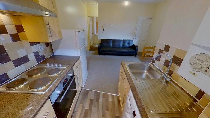 1 Bedroom Flat To Rent In Queens Road, Guildford, Jj., GU1