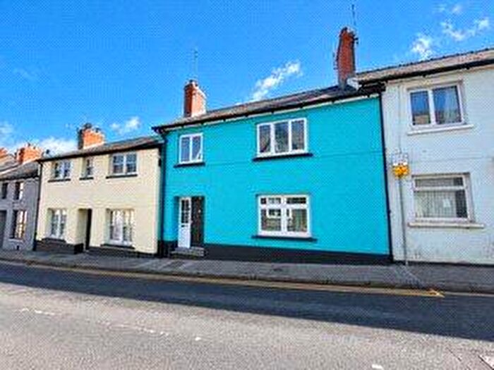 3 Bedroom Terraced House For Sale In High Street, Fishguard, Pembrokeshire, SA65