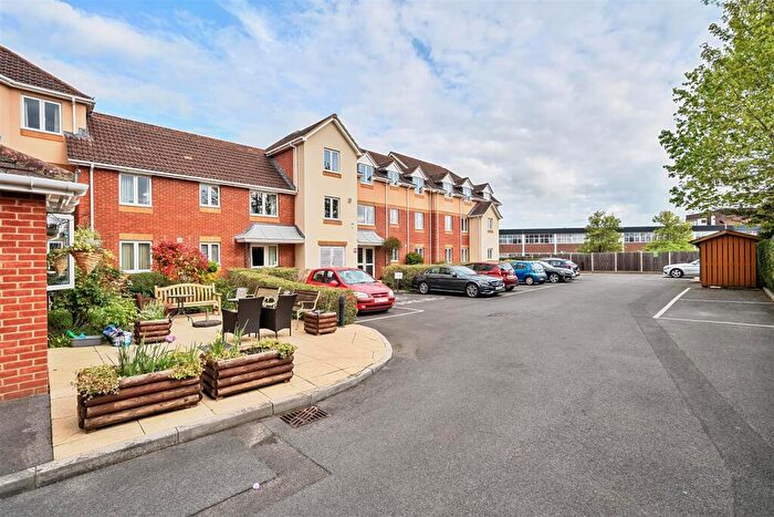 1 Bedroom Retirement Property For Sale In Fern Hill Lodge, Farnborough, GU14