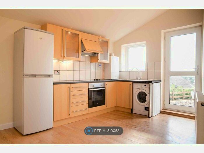 3 Bedroom End Of Terrace House To Rent In Windmill Lane, Sheffield, S5