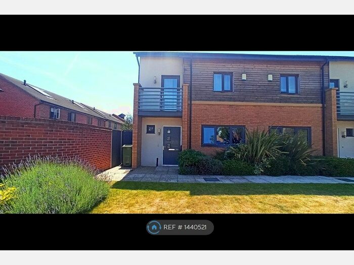 3 Bedroom Semi-Detached House To Rent In Hawksbill Way, Peterborough, PE2