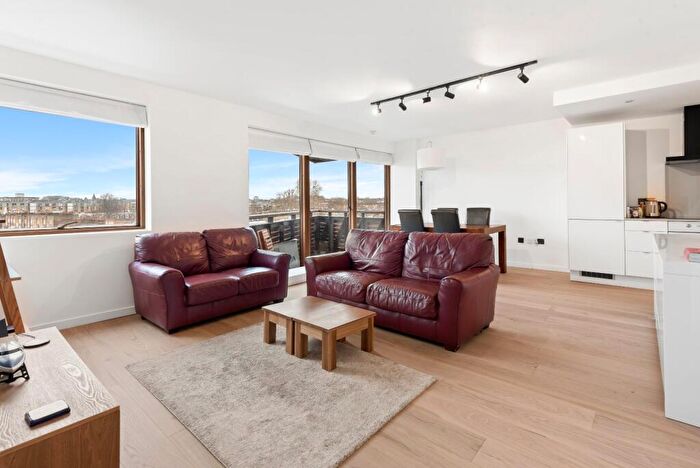 1 Bedroom Flat To Rent In Gainsborough Studios West, Poole Street, N1