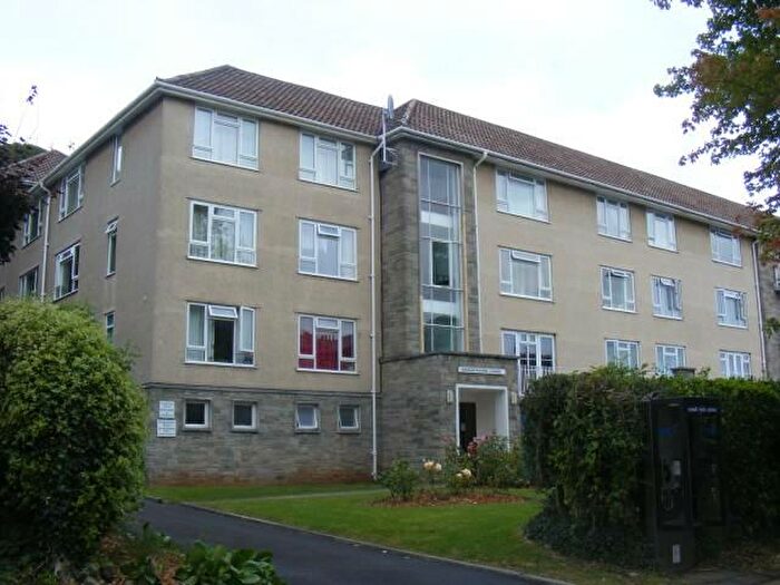 2 Bedroom Flat To Rent In Knightstone Court, Shruberry Avenue, Weston-super-Mare, BS23
