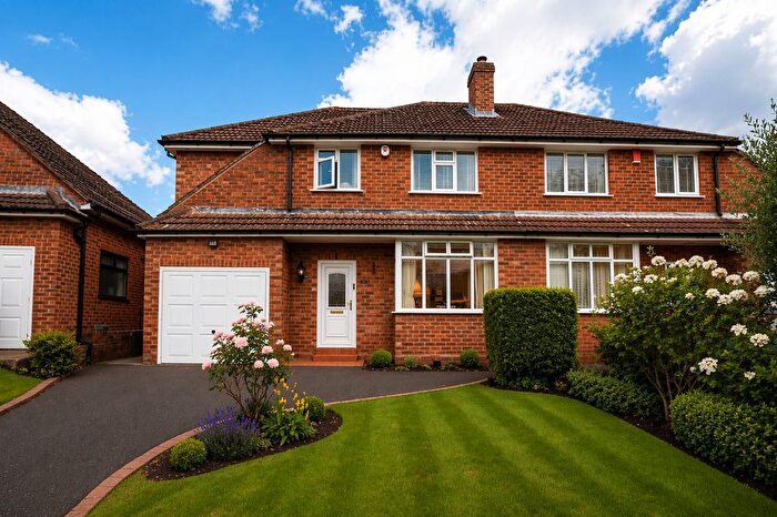 3 Bedroom Semi Detached House For Sale In Farmstead Road, Solihull, B92