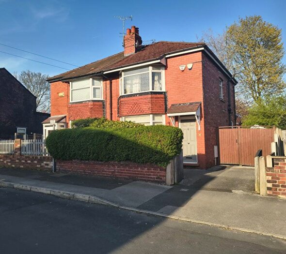 2 Bedroom Semi-Detached House For Sale In Heathside Road, Stockport, SK3