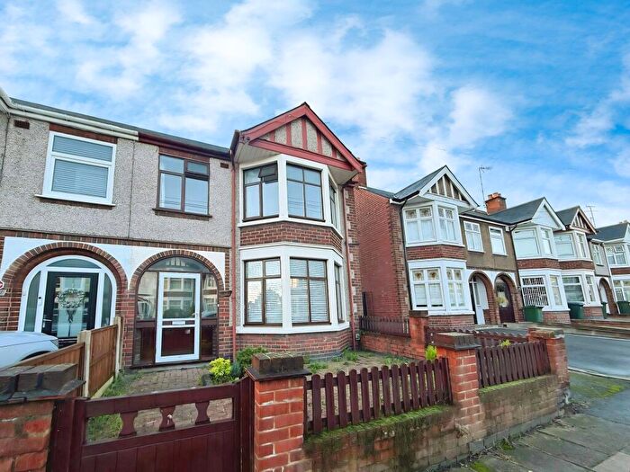 3 Bedroom End Of Terrace House For Sale In Kempley Avenue, Lower Stoke, Coventry, West Midlands, CV2