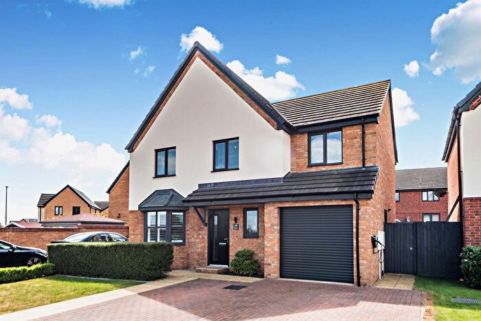 5 Bedroom Detached House For Sale In Glover Drive, Peterborough, PE4