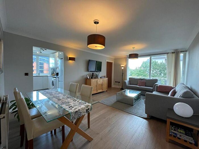 3 Bedroom Apartment To Rent In Regents Court, St John's Wood, NW8