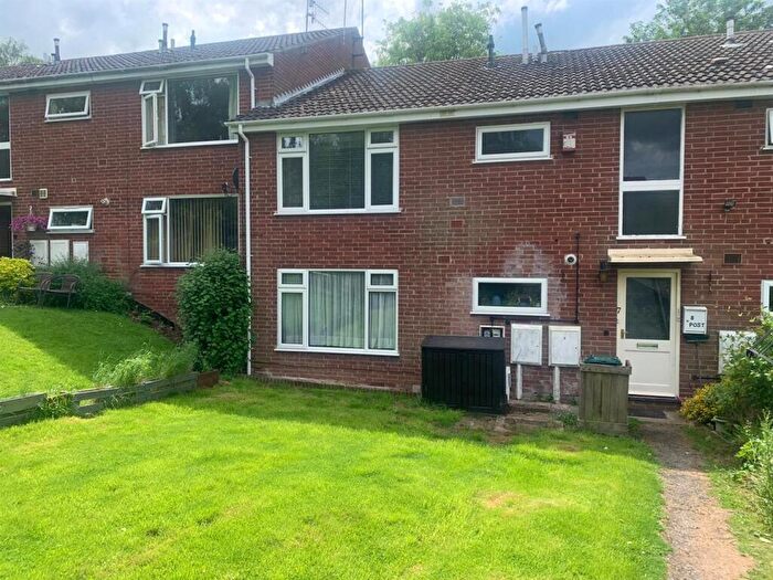 2 Bedroom Maisonette To Rent In Lewindon Court, Woodthorpe, Nottingham, NG5