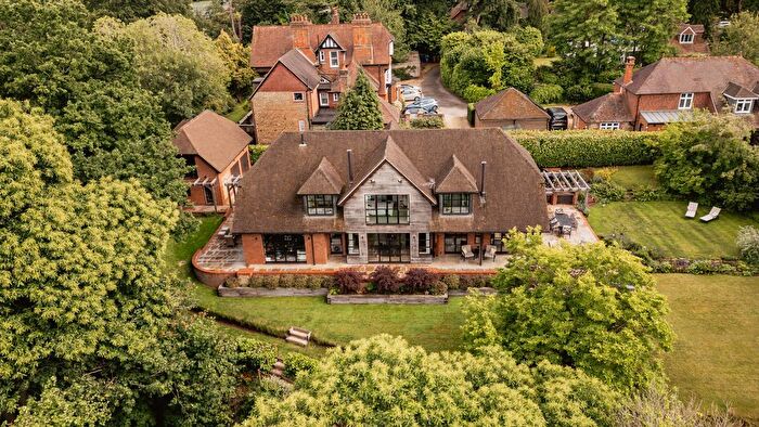 5 Bedroom Detached House For Sale In Summerhouse Road, Godalming, GU7