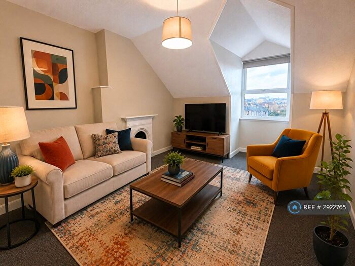 2 Bedroom Flat To Rent In Worrall Road, Bristol, BS8