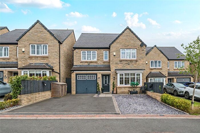 5 Bedroom Detached House For Sale In Thackley Grange, Thackley, BD10