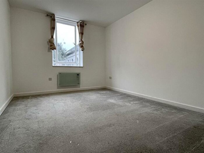 2 Bedroom Apartment For Sale In St. Mary Street, Weymouth, DT4