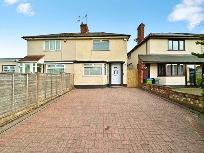 2 Bedroom Semi Detached House To Rent In Rydding Lane, West Bromwich, B71