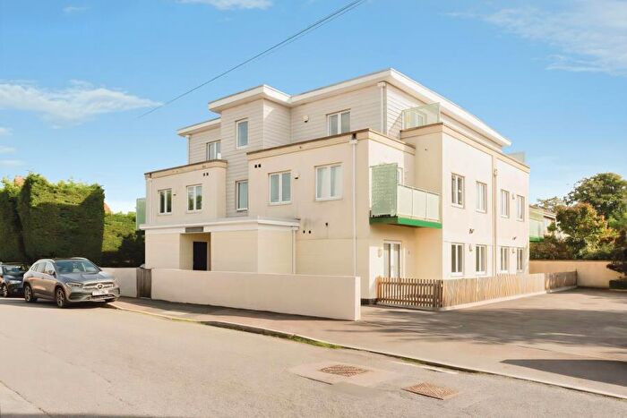 2 Bedroom Flat To Rent In Madison Court- Downend, BS16