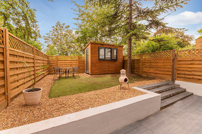 1 Bedroom Flat To Rent In East Dulwich Road, London, SE22