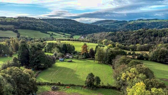 2 Bedroom Property For Sale In Hollywell Lane, Brockweir, Gloucestershire, NP16