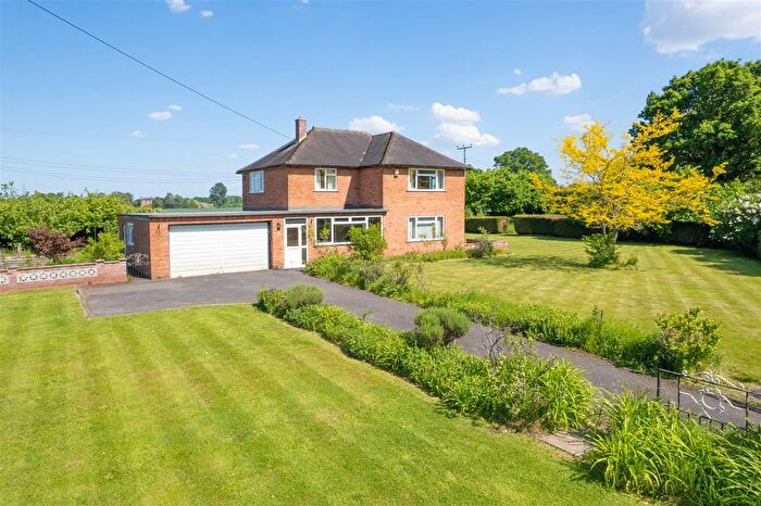 3 Bedroom Detached House For Sale In Chance Lane, Malvern, WR14