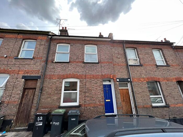 4 Bedroom Terraced House To Rent In Cowper St, Luton, LU1