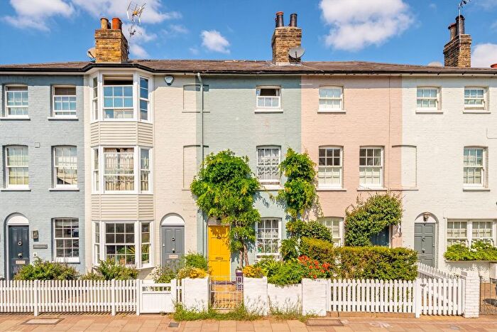 2 Bedroom Property For Sale In Church Road, Wimbledon Village, SW19