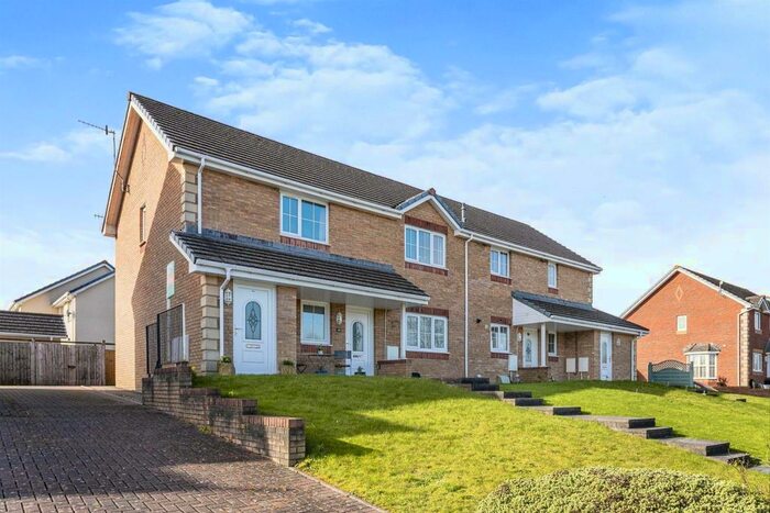 2 Bedroom Flat To Rent In Heol Y Bwlch, Bynea, Llanelli, SA14