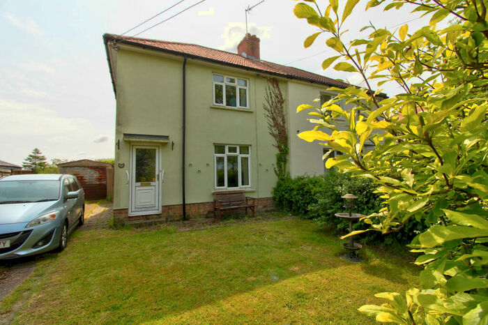 2 Bedroom Semi-Detached House For Sale In Gravel Pit Lane, Manningtree, CO11