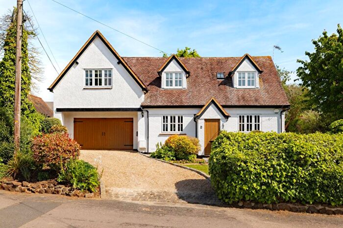 4 Bedroom Detached House For Sale In West End Road, Silsoe, MK45