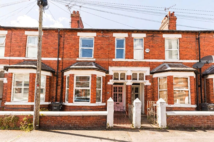 3 Bedroom Terraced House For Sale In Lord Street, Chester, CH3