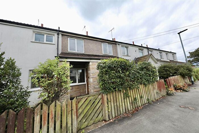 2 Bedroom Terraced House For Sale In Nashcourt, Hull, HU6