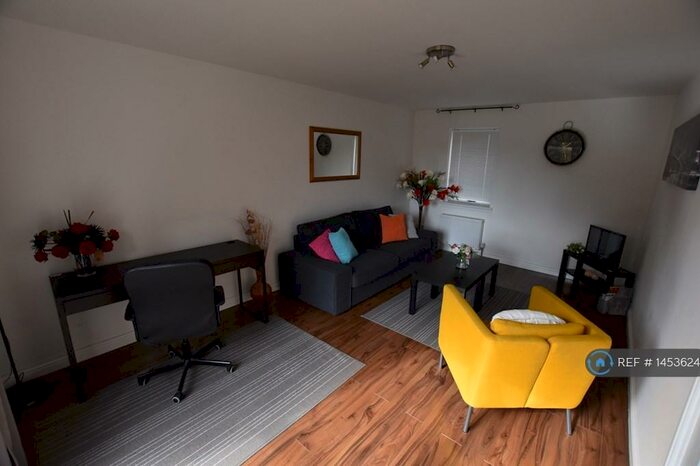 3 Bedroom Semi-Detached House To Rent In Peddie Street, Dundee, DD1