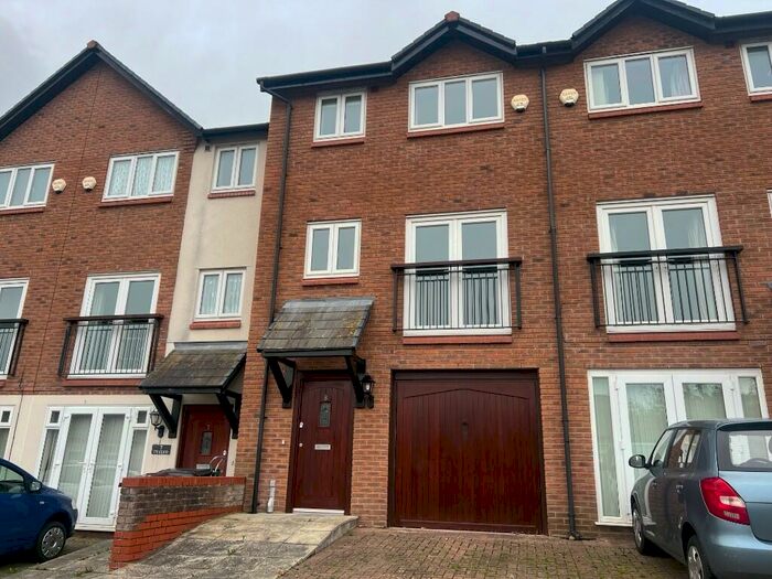 2 Bedroom Town House To Rent In Coed Y Felin, Conwy (Town), Conwy (County Of), LL32