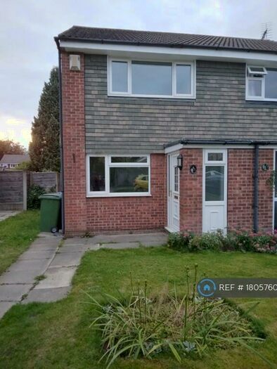 2 Bedroom Semi-Detached House To Rent In Chester Avenue, Sale, M33