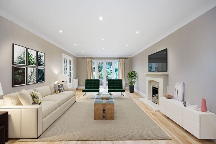 5 Bedroom Detached House To Rent In Clive Road, Esher, Surrey, KT10