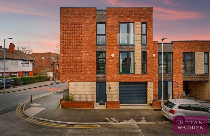 4 Bedroom End Terrace House For Sale In Ladysmith Road, Didsbury Village, Manchester, M20