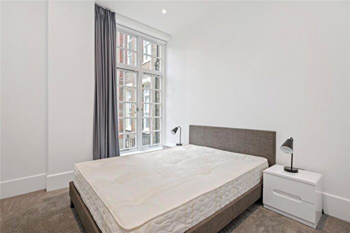 2 Bedroom Apartment To Rent In St Mark's Apartments, City Road, London, EC1V
