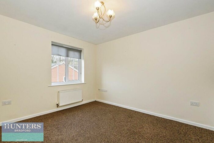 1 Bedroom Flat To Rent In Chartwell Drive, West Yorkshire, Bradford, BD6