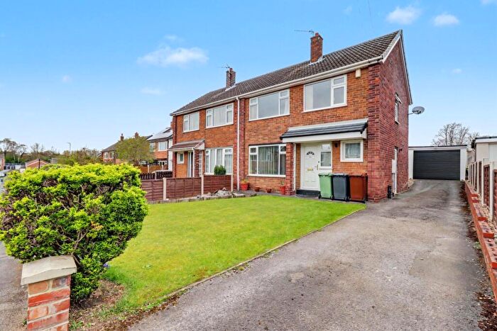 3 Bedroom Semi Detached House To Rent In New Windsor Drive, Rothwell, Leeds, West Yorkshire, LS26