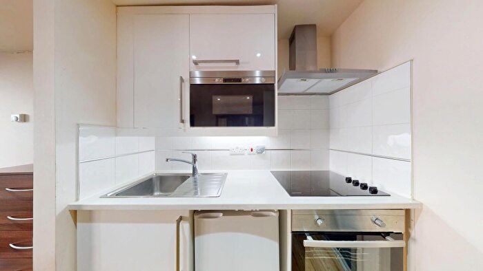 Studio To Rent In St. Pauls Avenue, London, NW2