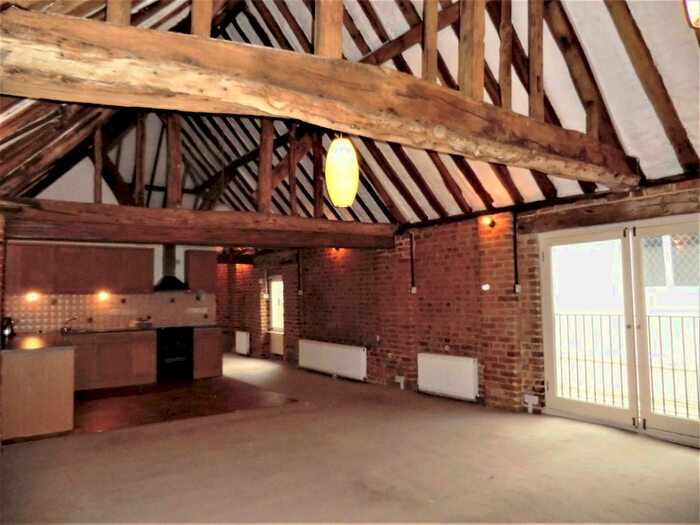 1 Bedroom Barn Conversion To Rent In George Street, St Albans, AL3