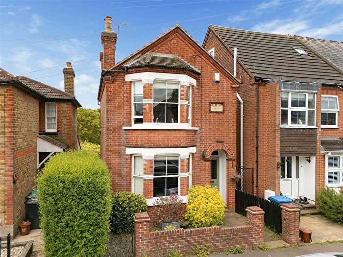 3 Bedroom Detached House For Sale In Chapel Road, Epping, CM16