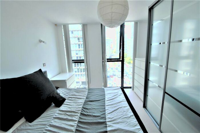 2 Bedroom Apartment To Rent In Masons Avenue, Croydon, CR0