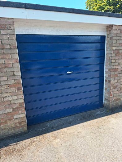 Garage / Parking To Rent In Latimer Grange, Headington, OX3