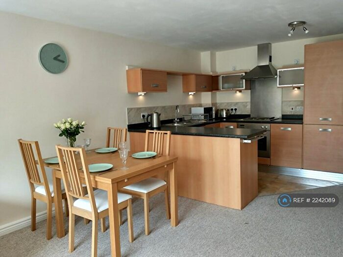 2 Bedroom Flat To Rent In Blackweir Terrace, Cardiff, CF10