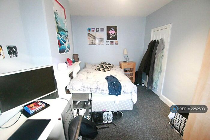 4 Bedroom Terraced House To Rent In Blenheim Road, Reading, RG1