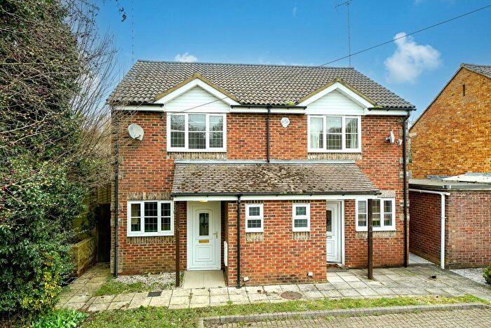 2 Bedroom Semi-Detached House To Rent In Buckwood Road, Markyate, AL3