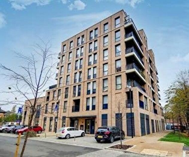 2 Bedroom Flat To Rent In Holman Drive, Southall, UB2