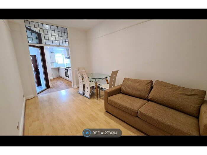 2 Bedroom Flat To Rent In London, London, N13